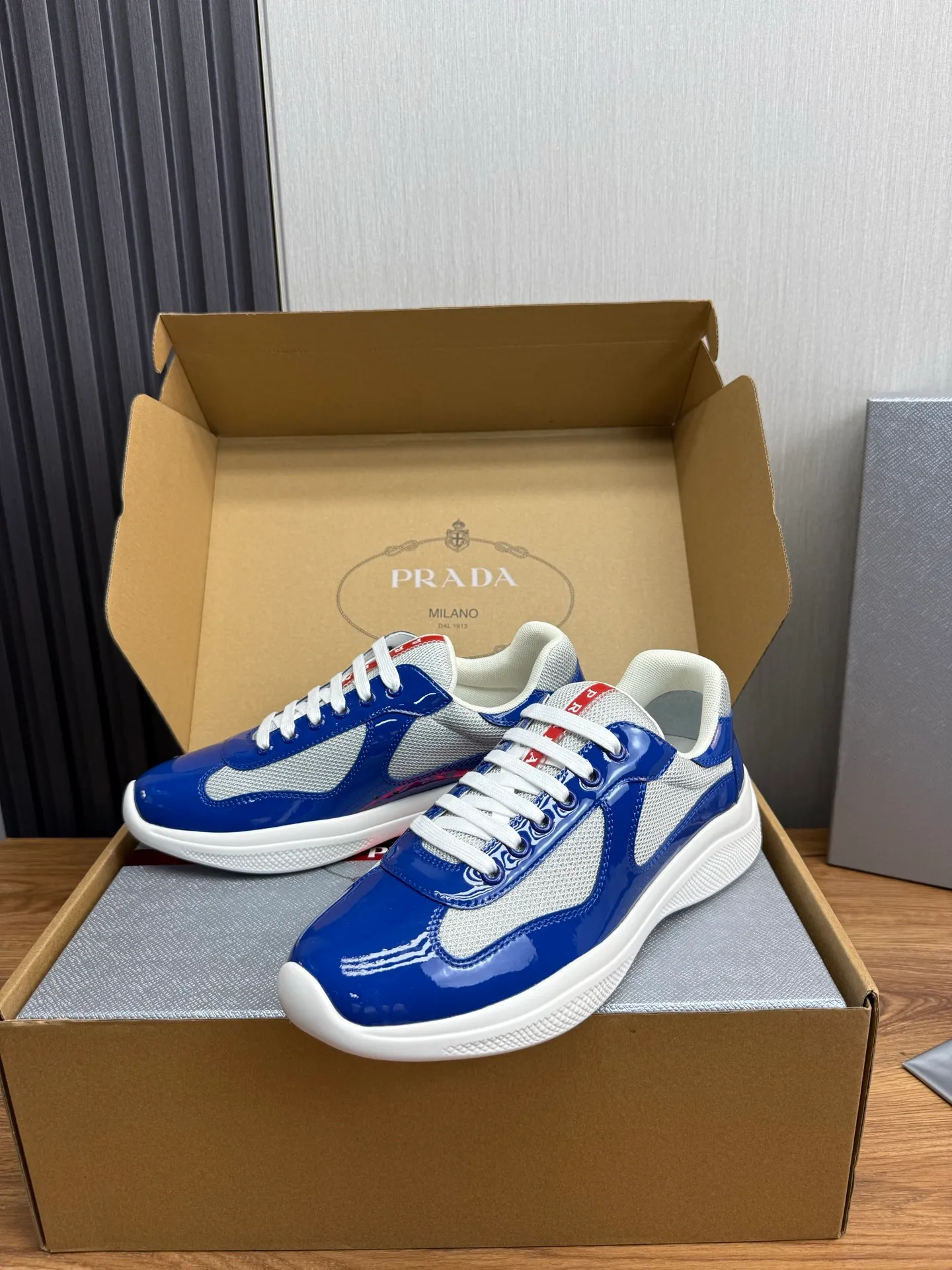 Men's shoes 640💰 [PRADA] Hot selling items🔥Must be recommended every day~~ Official website synchronized, 1:1 high quality shipments✔️ Imported cowhide fabric, rubber material + cowhide lining, original bottom, high-end airplane box packaging🎁 38-45 (38.45 custom-made, non-returnable)